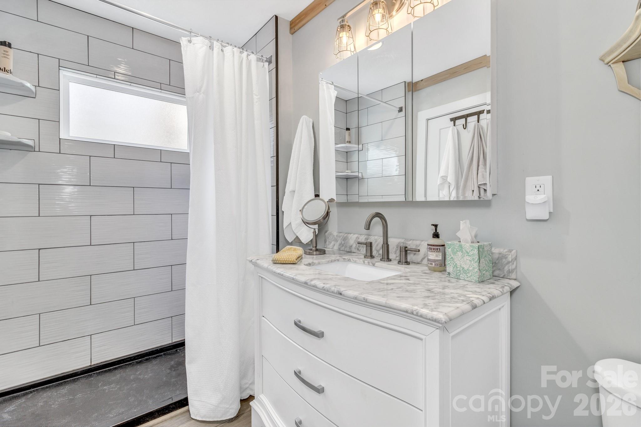 Lake Hosea - Residential