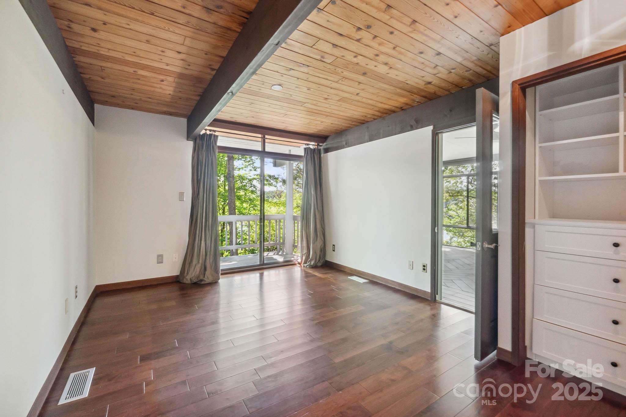 Lakewood II - Residential