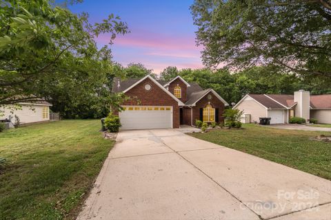 Single Family Residence in Concord NC 4421 Fawnbrook Avenue.jpg