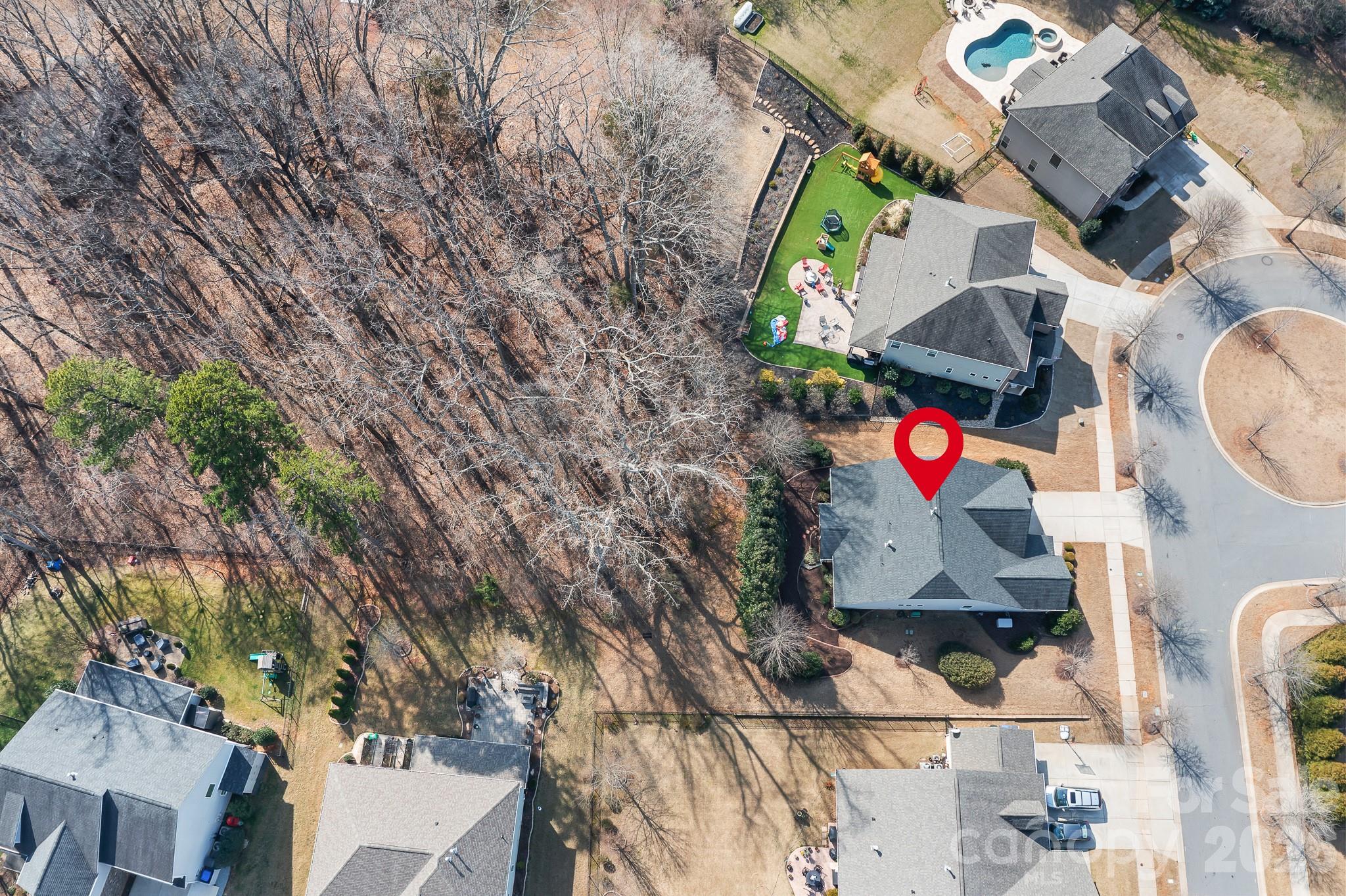 Cobblestone Manor - Residential