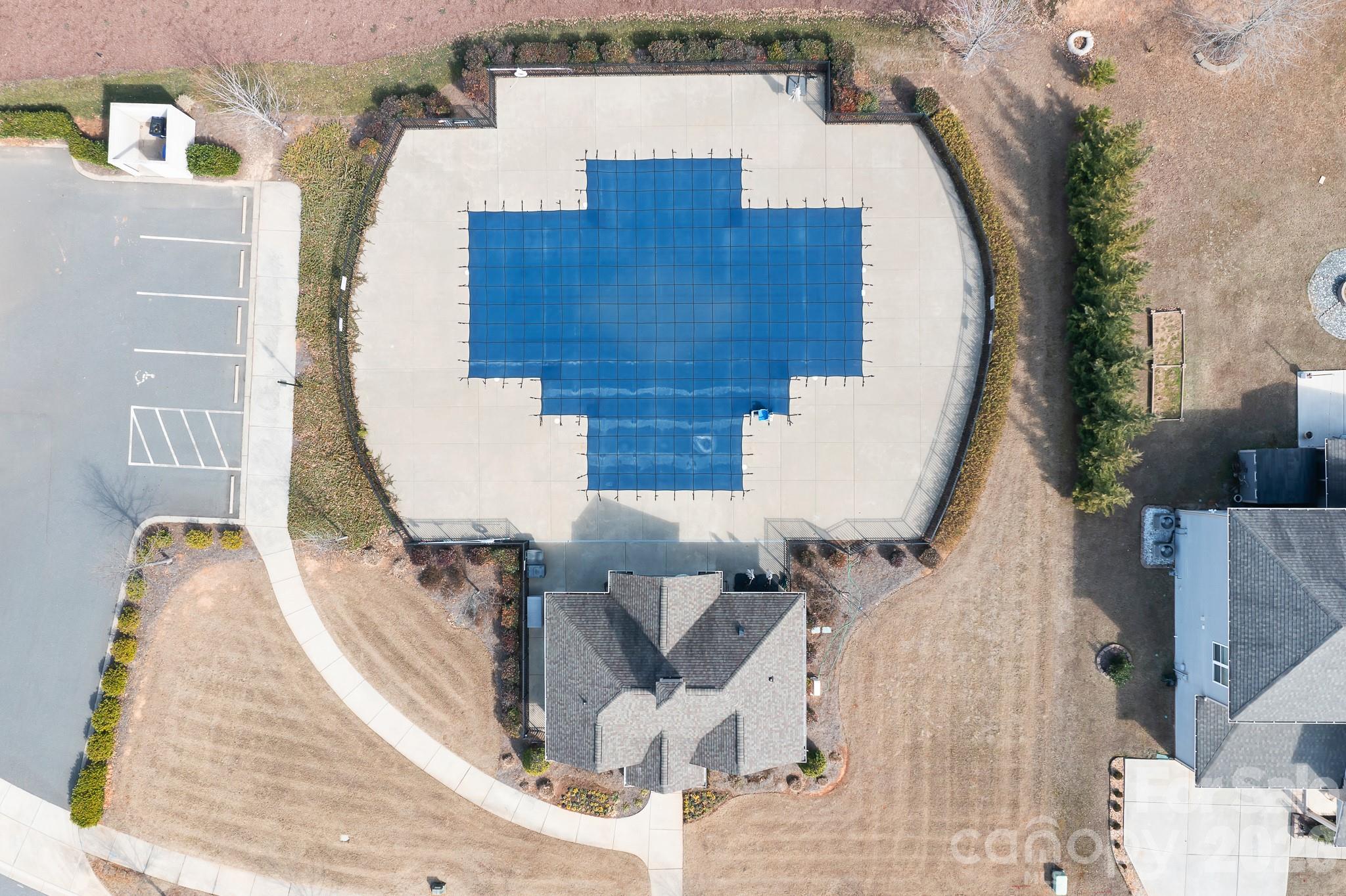 Cobblestone Manor - Residential