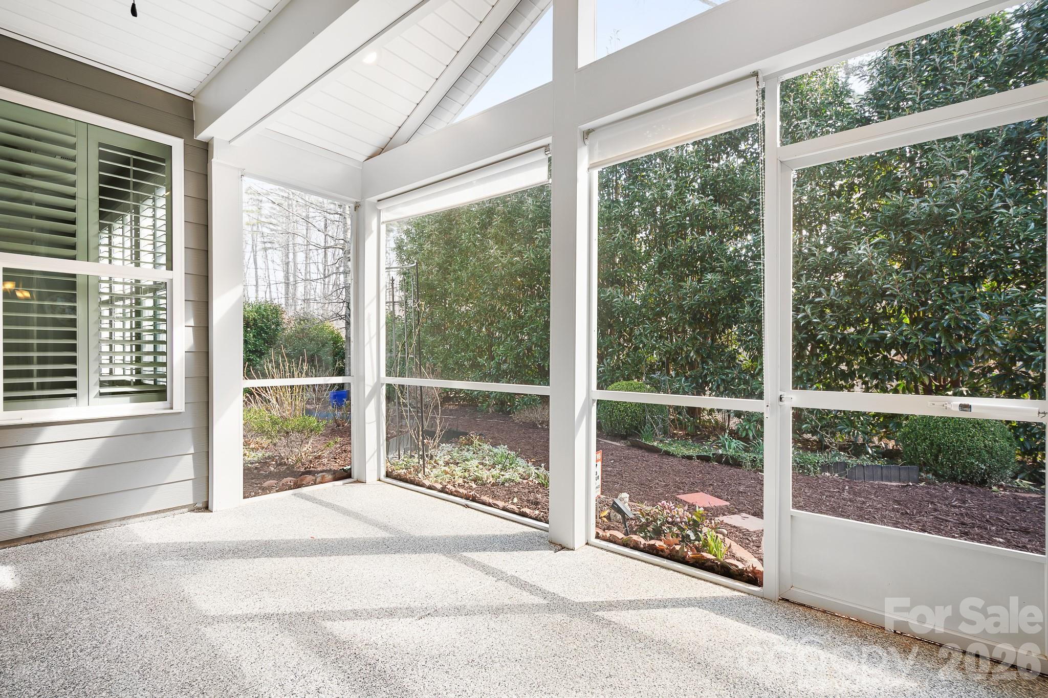 Cobblestone Manor - Residential