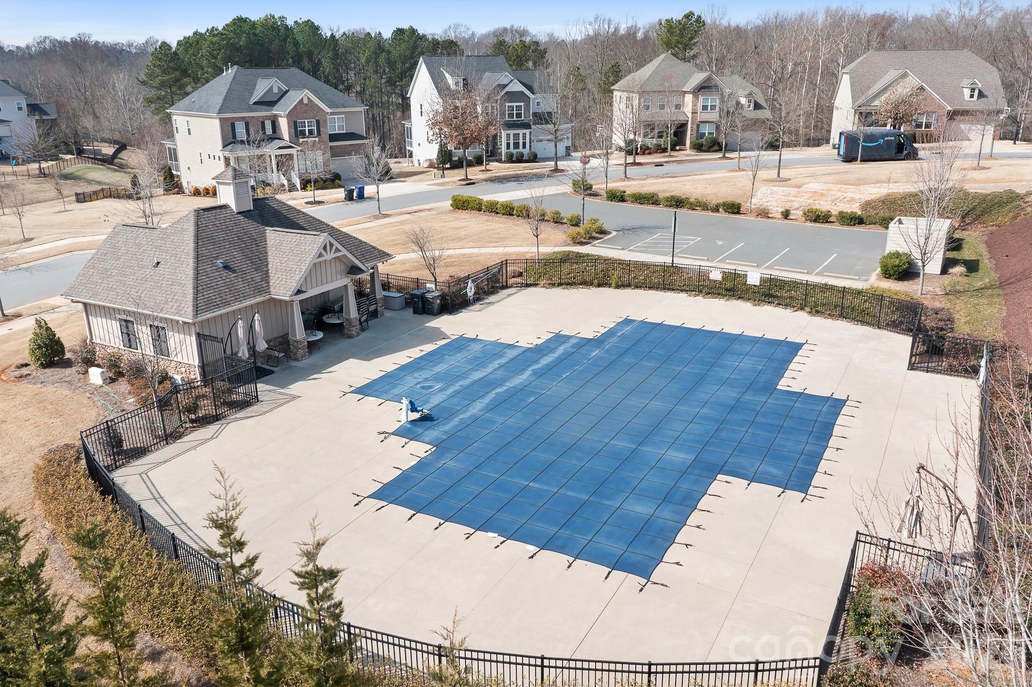 Cobblestone Manor - Residential