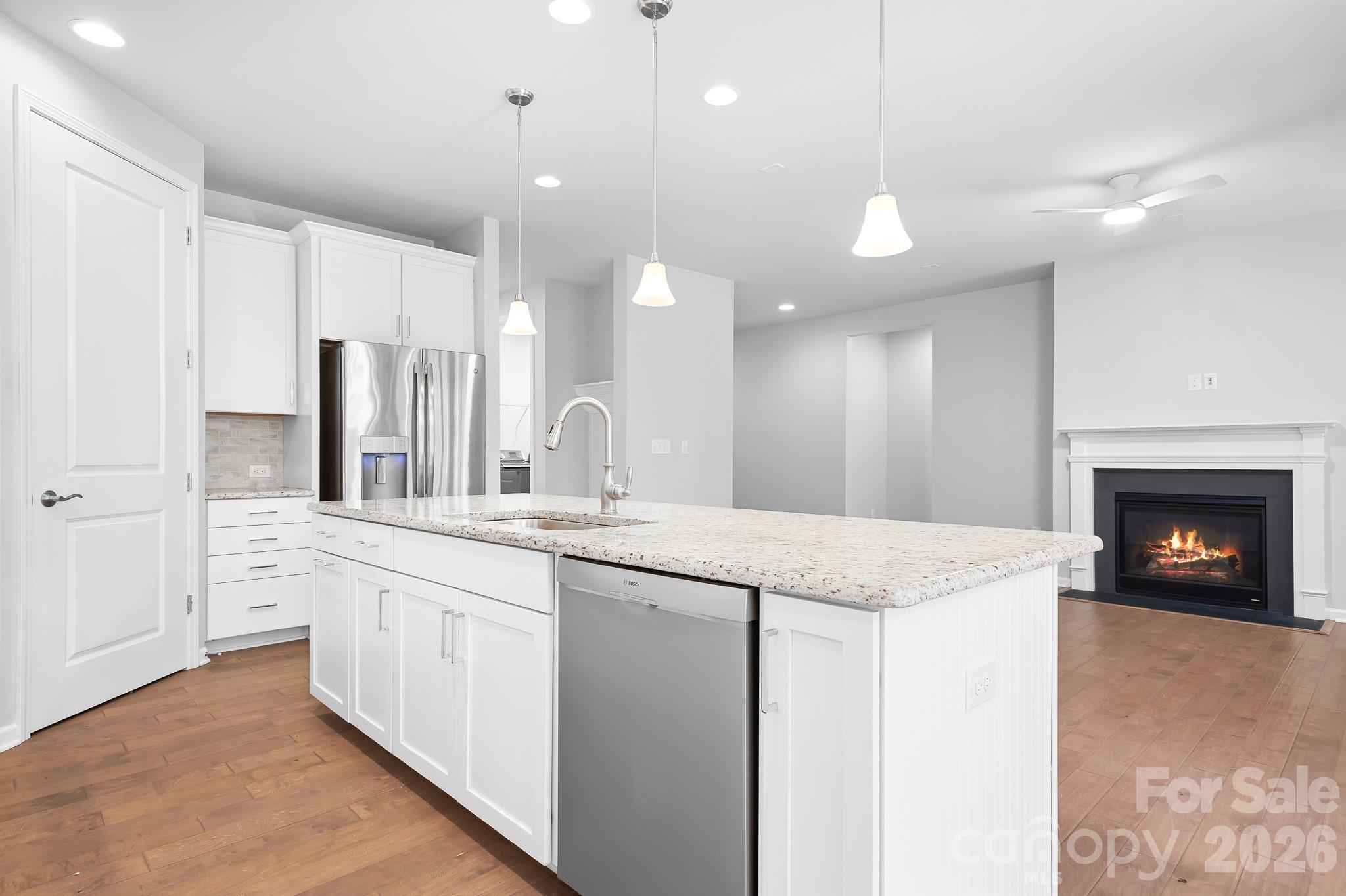 Cobblestone Manor - Residential