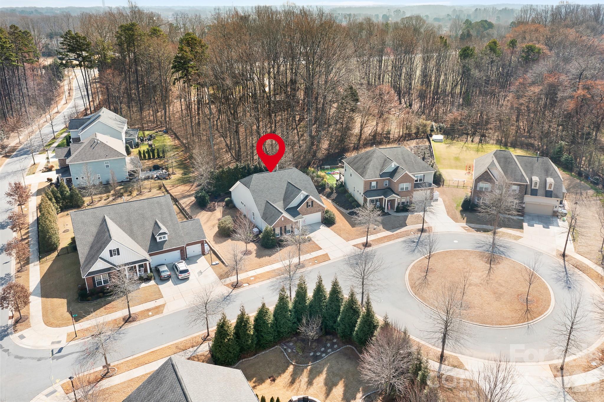 Cobblestone Manor - Residential