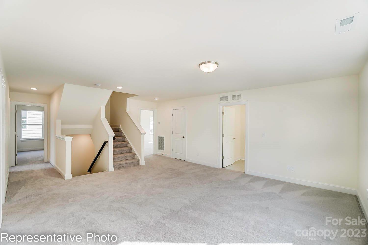 Hampton Woods - Residential