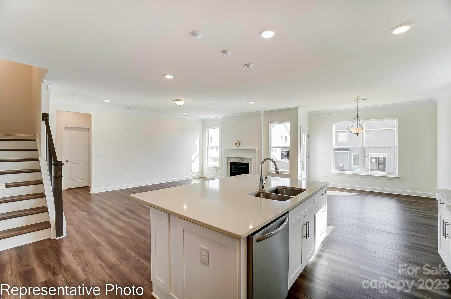 Hampton Woods - Residential