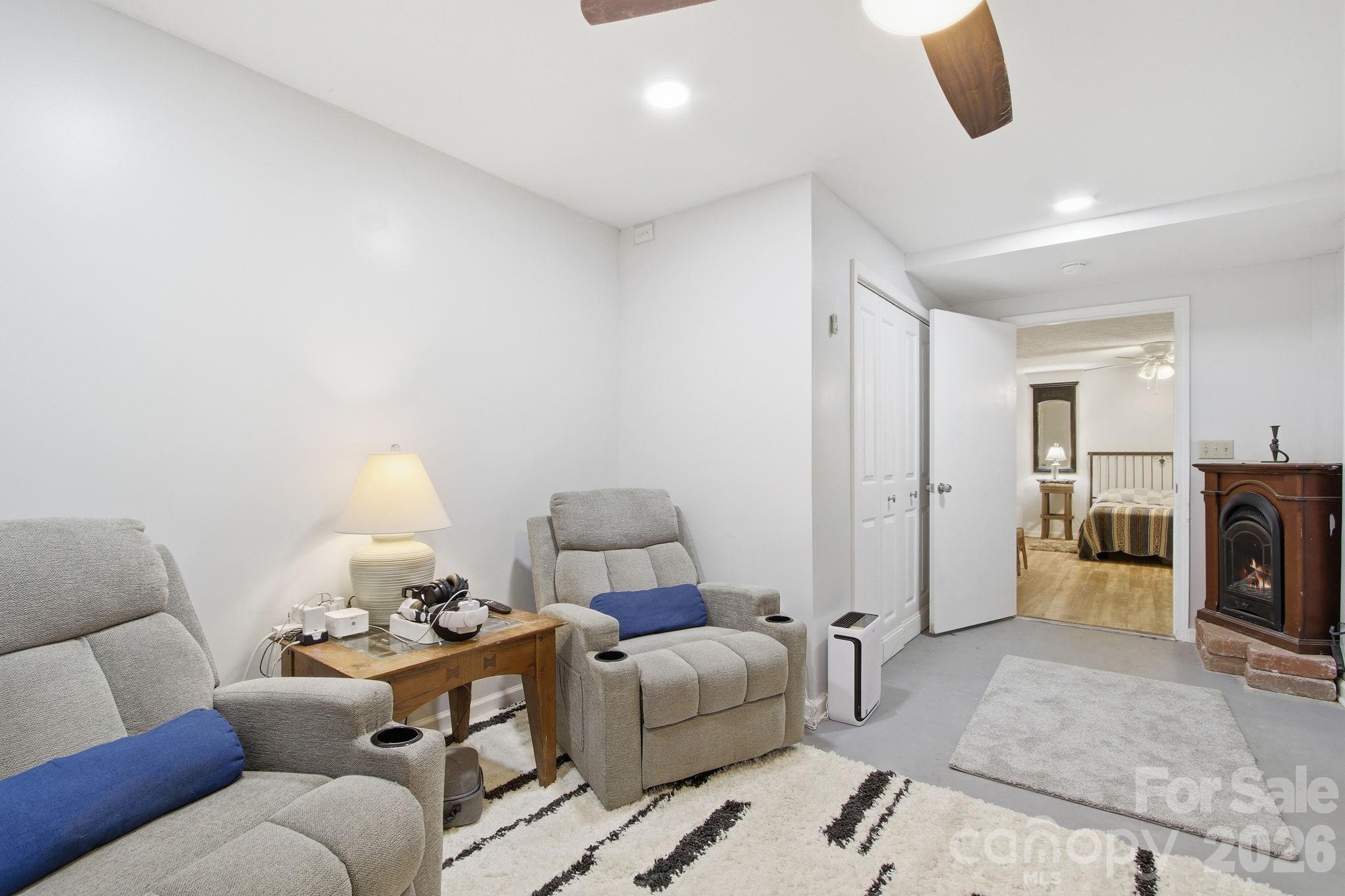 Linville Land Harbor - Residential