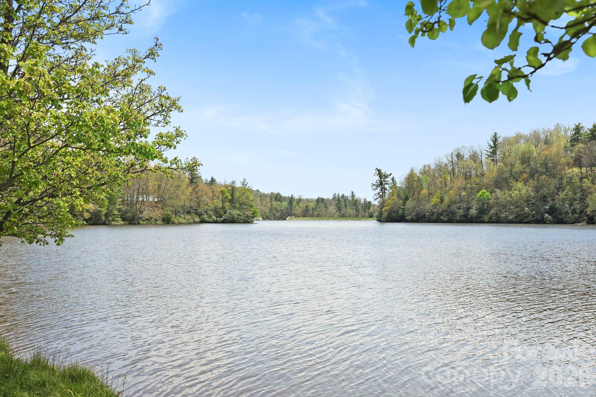 Linville Land Harbor - Residential