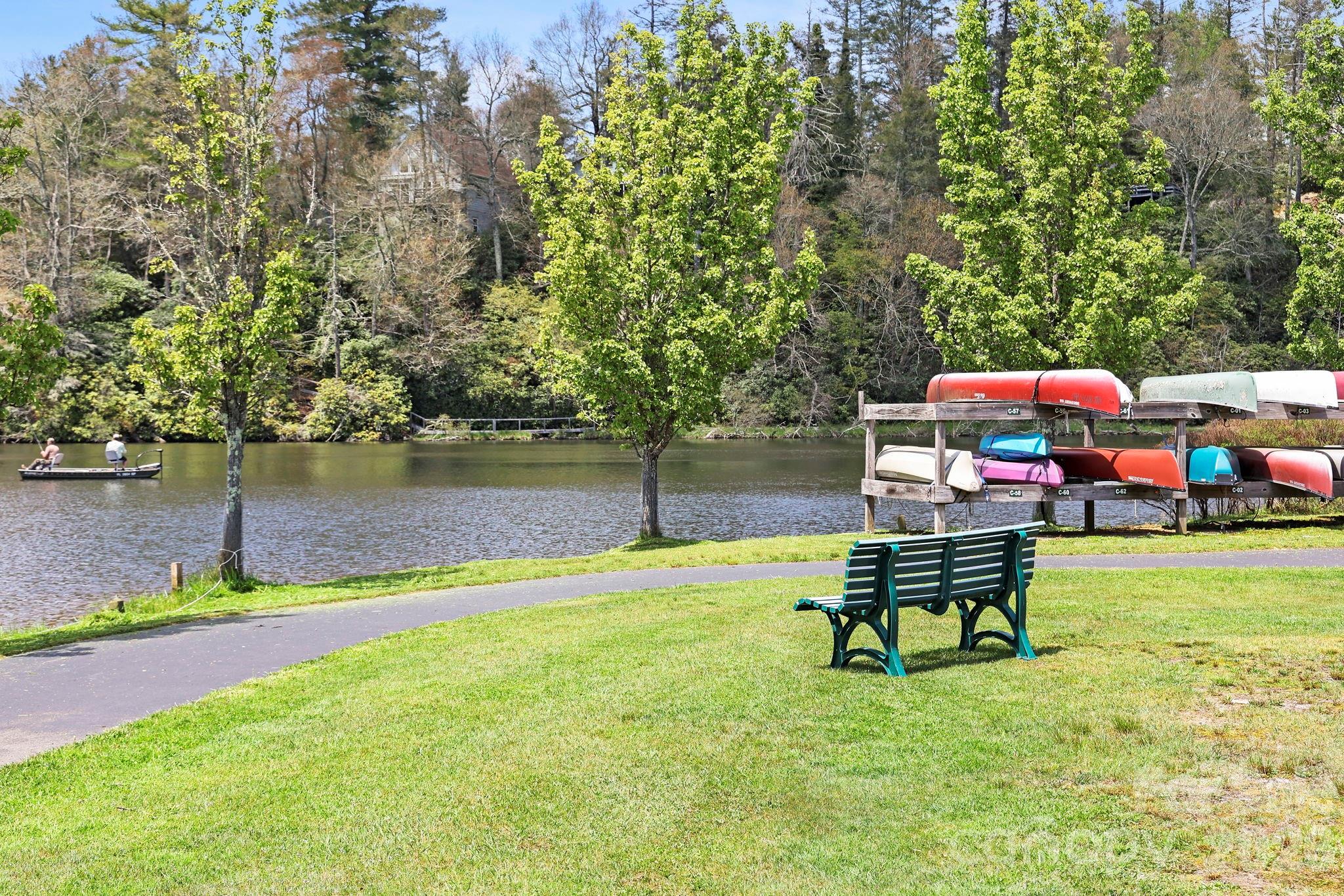 Linville Land Harbor - Residential