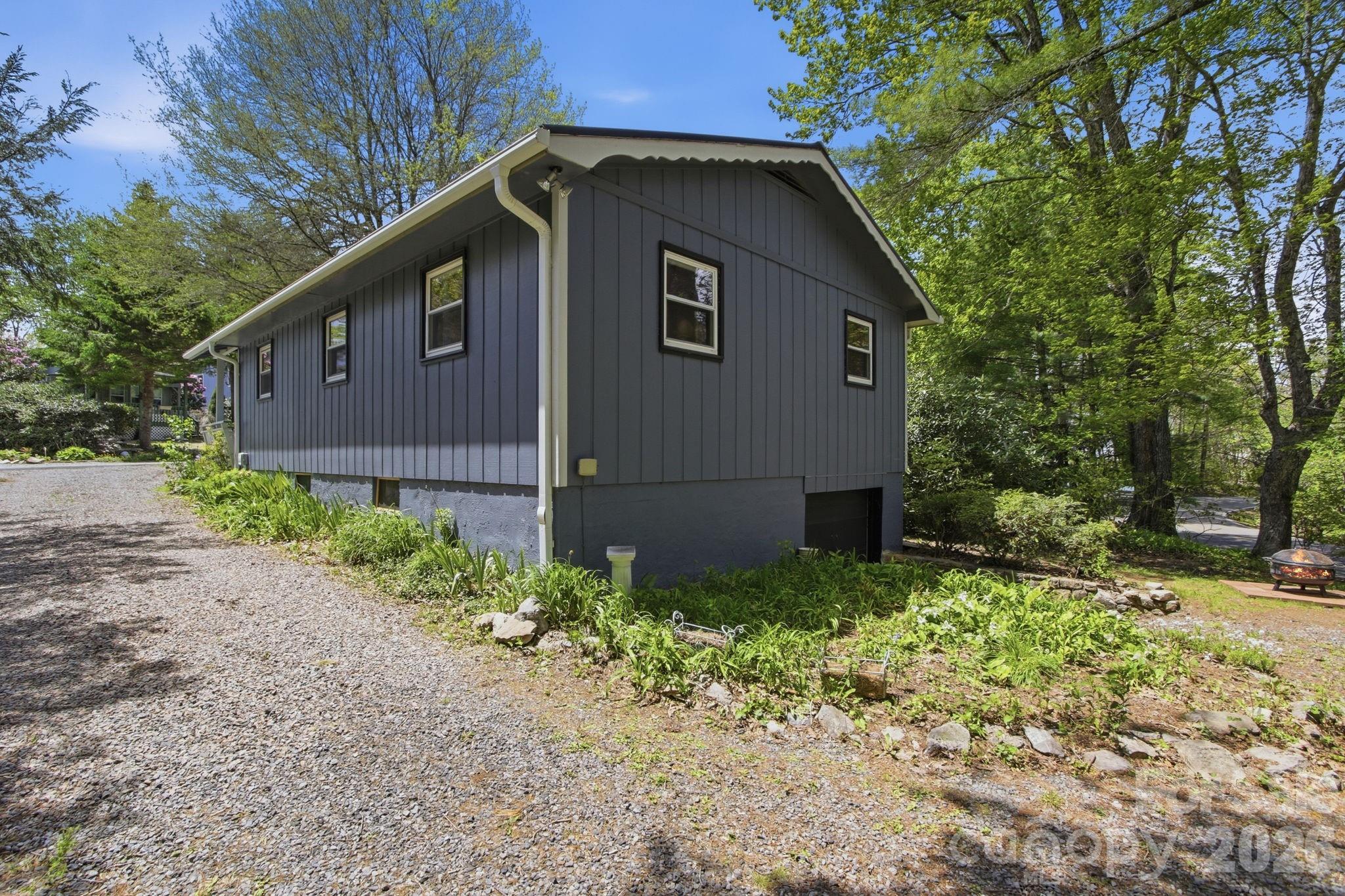 Linville Land Harbor - Residential