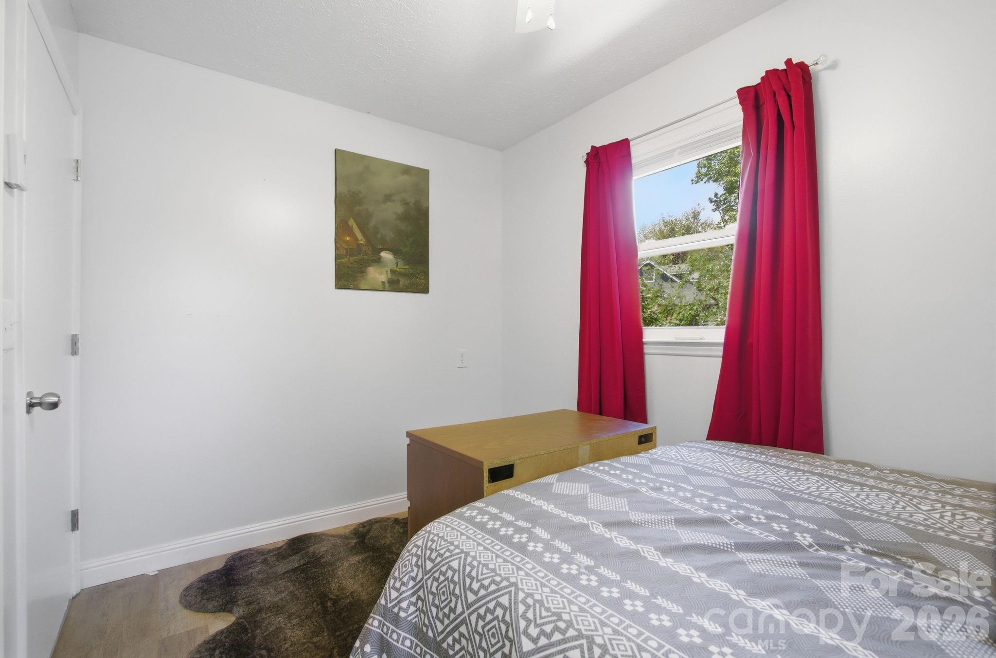 Linville Land Harbor - Residential