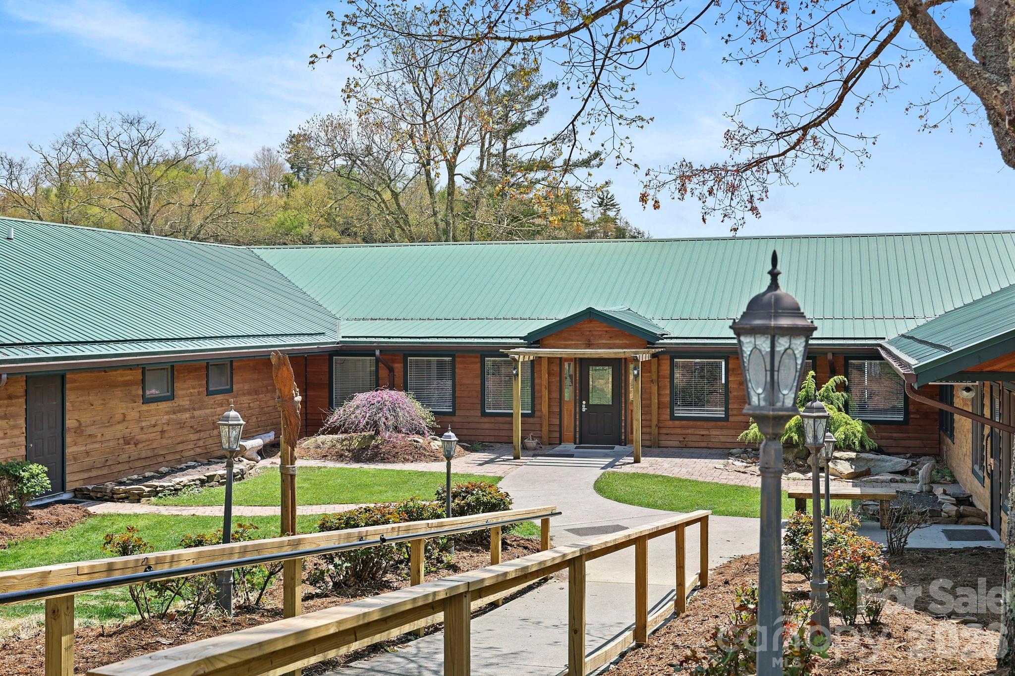 Linville Land Harbor - Residential