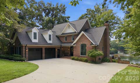 Photo of 131 Long Cove Lane, Mooresville, NC 28117 (MLS # 4413632)
