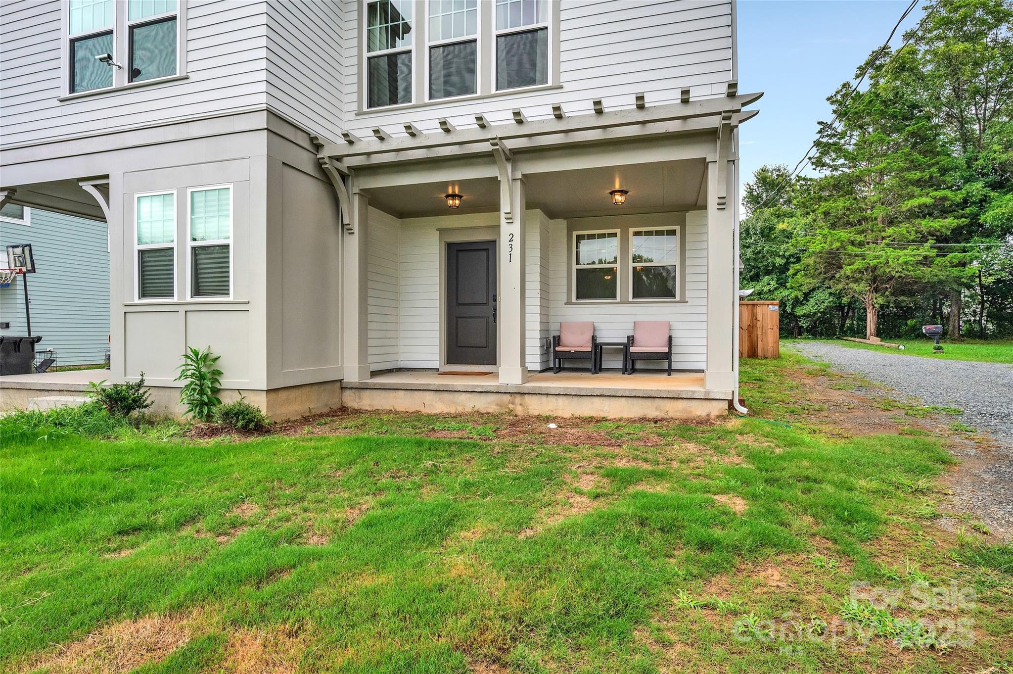 231 Hoskins Avenue Drive