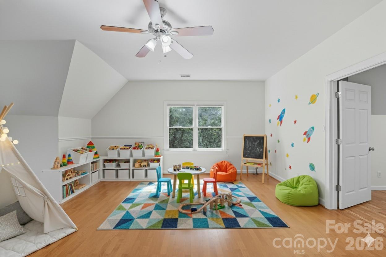 Harrington Woods - Residential