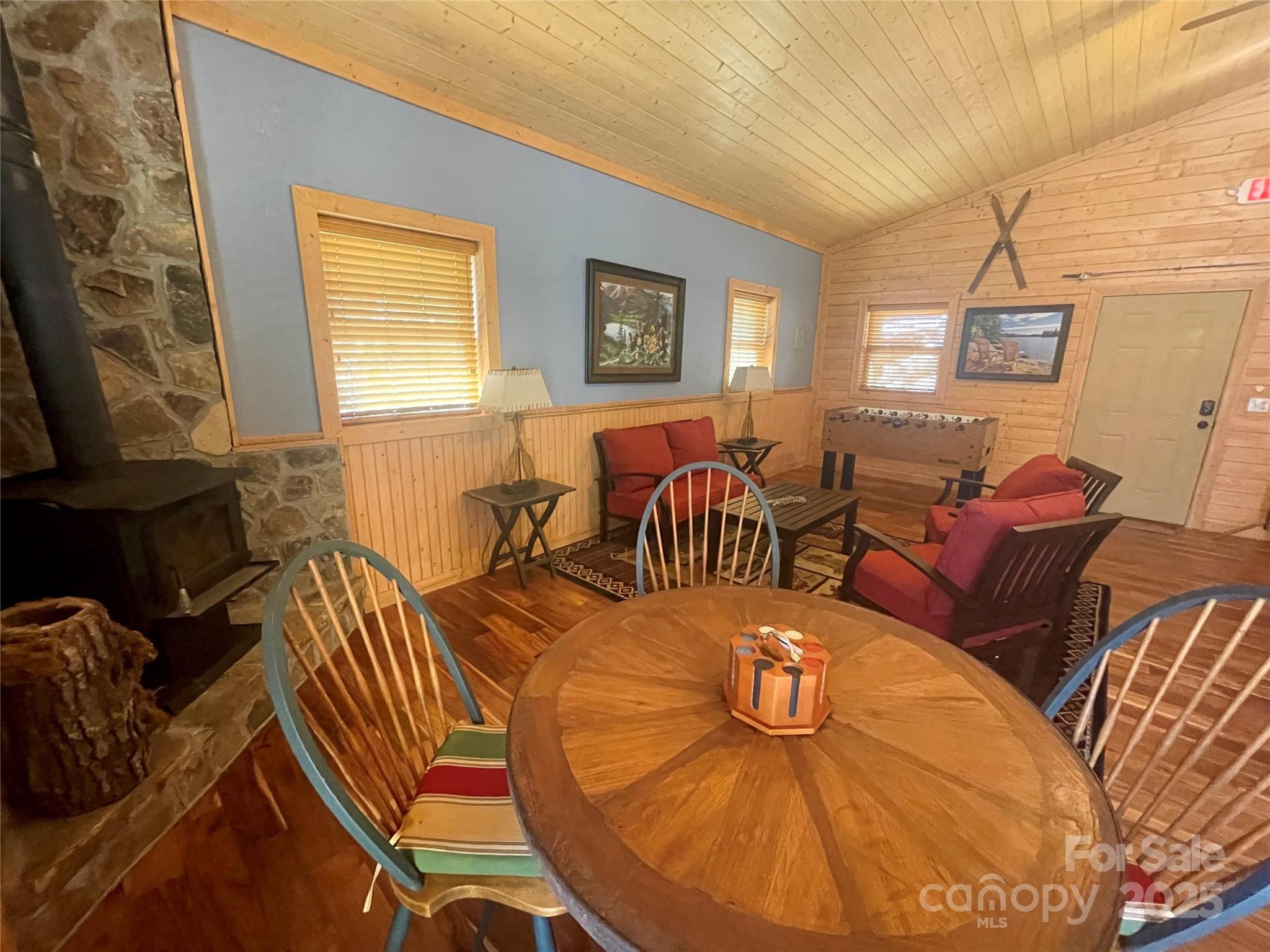 Mystic Forest - Land