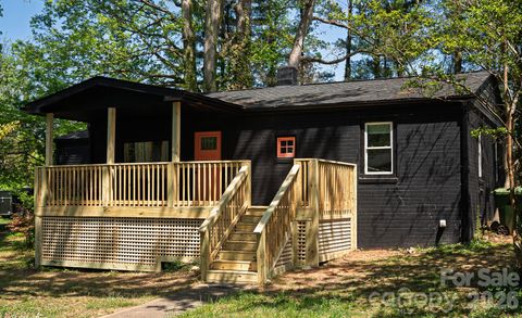 Photo of 17 Springdale Avenue, Asheville, NC 28803 (MLS # 4382261)