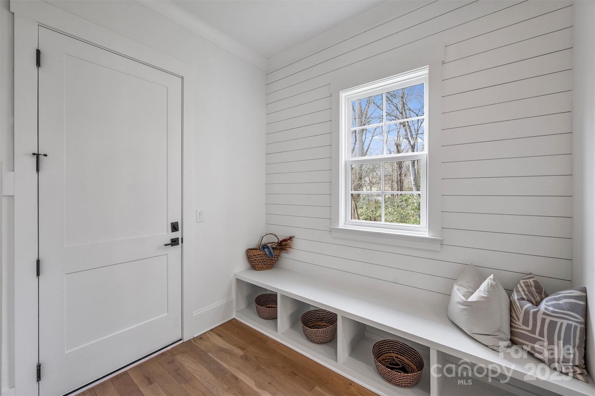 lansdowne - Residential