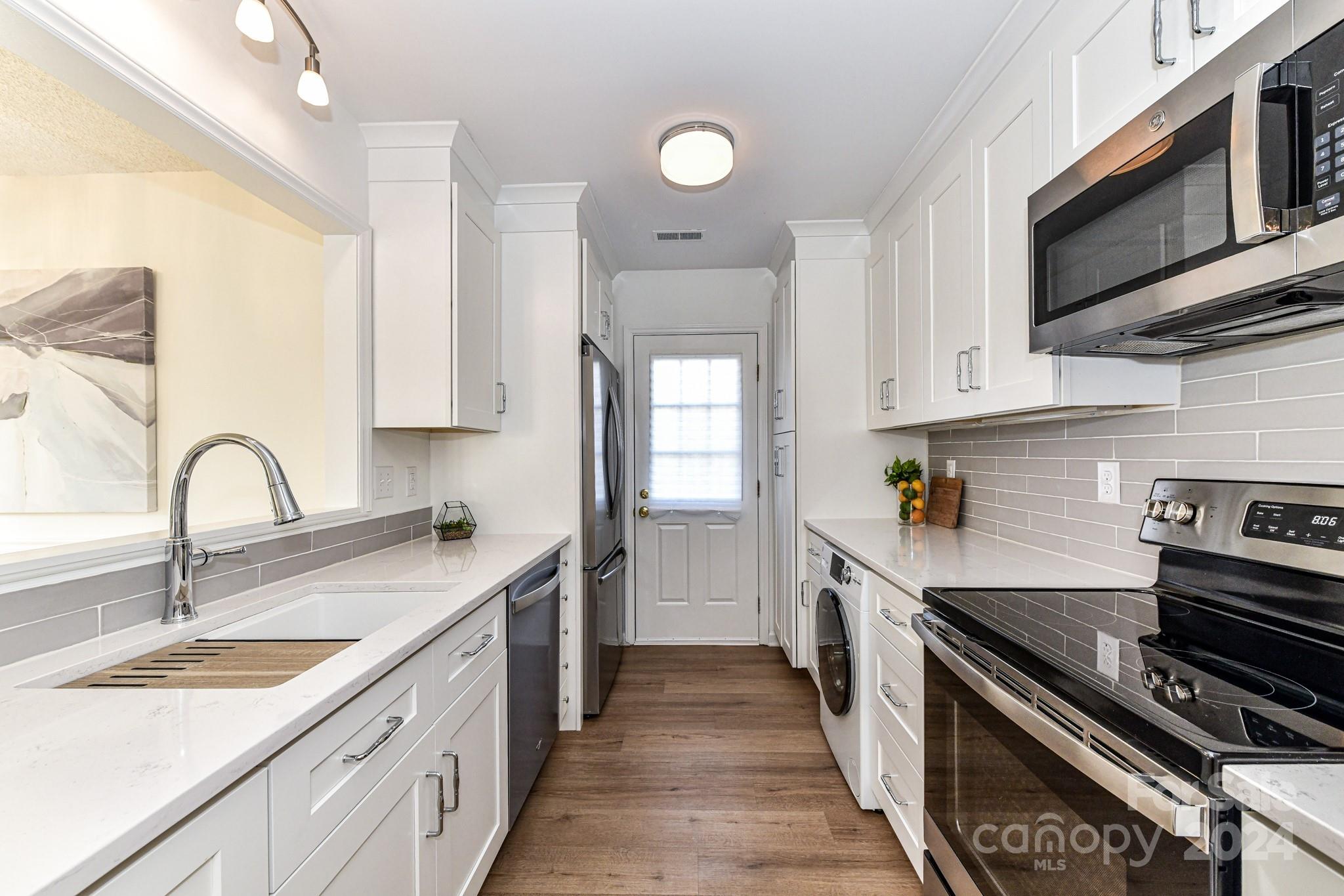 Candlewyck - Residential