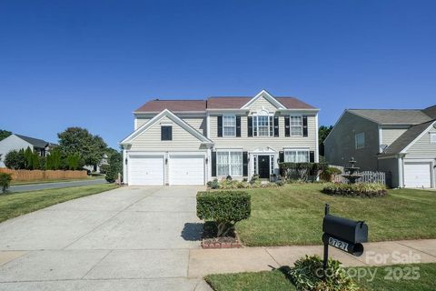 8727 Fieldcroft Drive Charlotte NC 28277