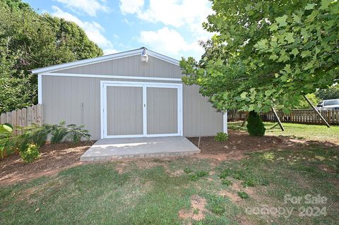 A home in Conover