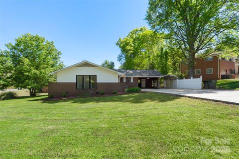 319 Hatley Circle NE, Concord, NC 28025 - MLS#: 4247399