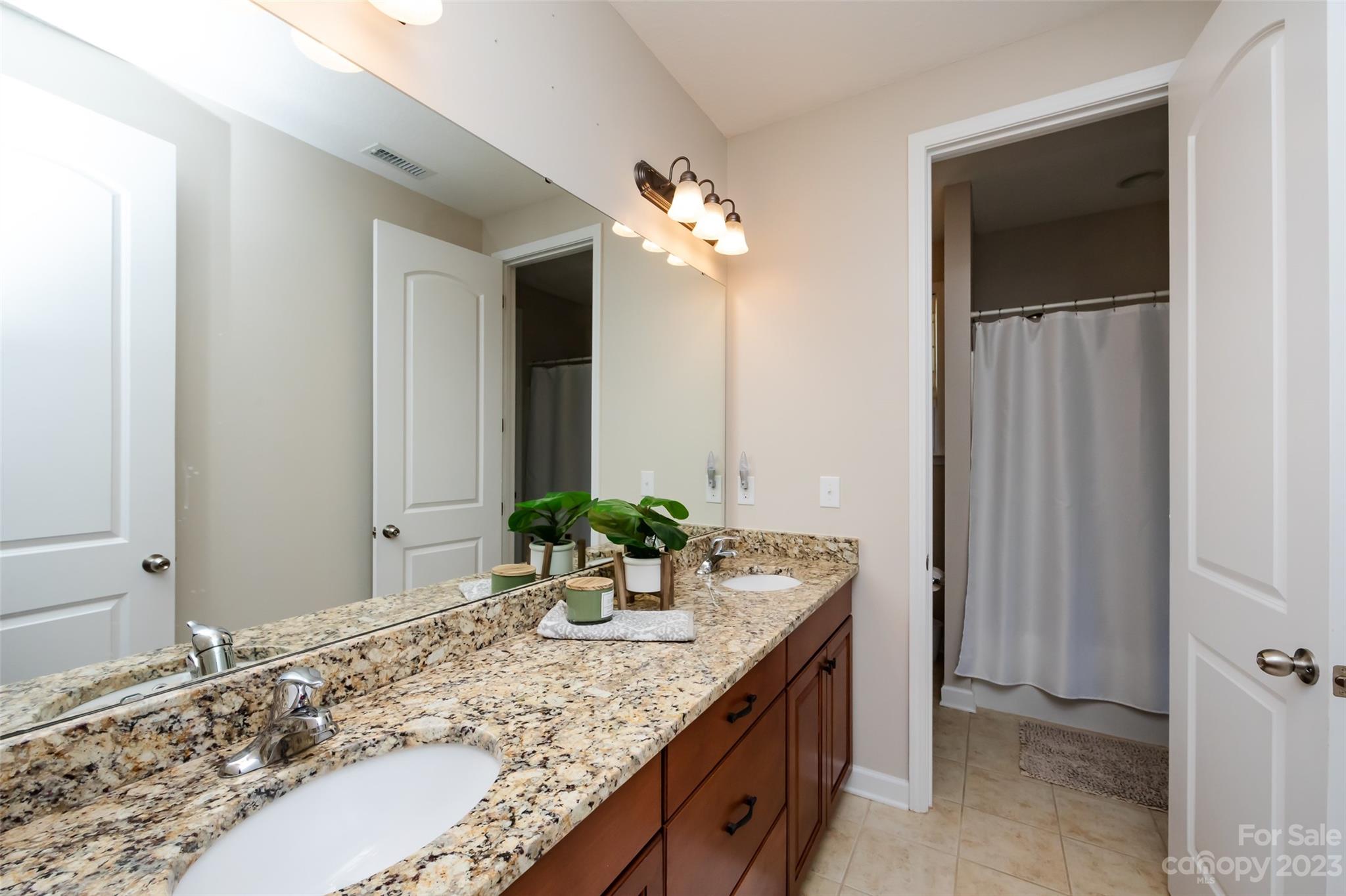 Shelly Woods - Residential