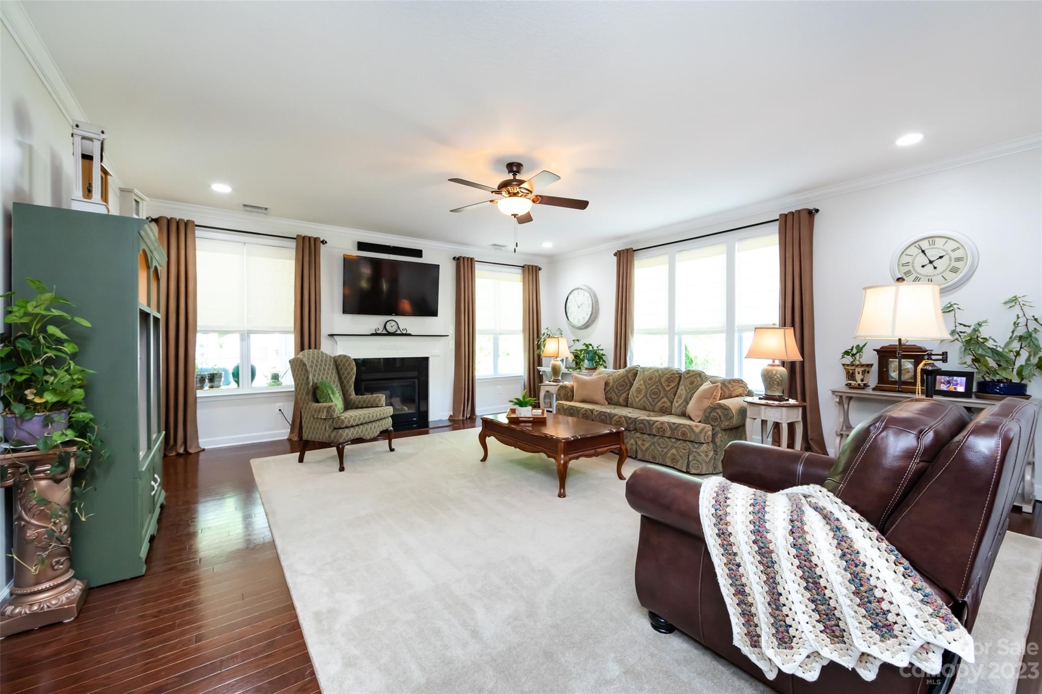 Shelly Woods - Residential