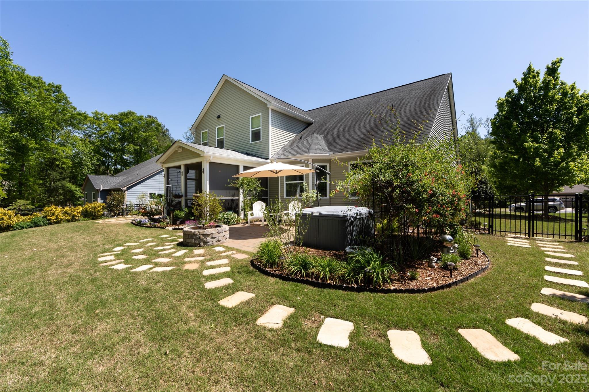 Shelly Woods - Residential