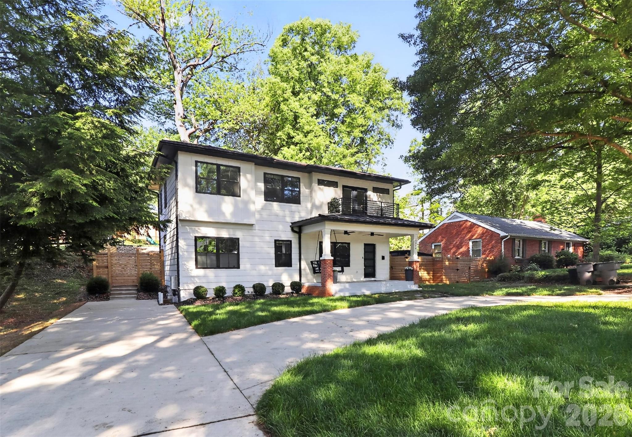 5026 Buckingham Drive