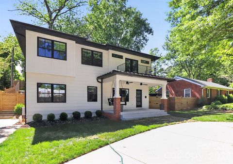 Photo of 5026 Buckingham Drive, Charlotte, NC 28209 (MLS # 4376600)