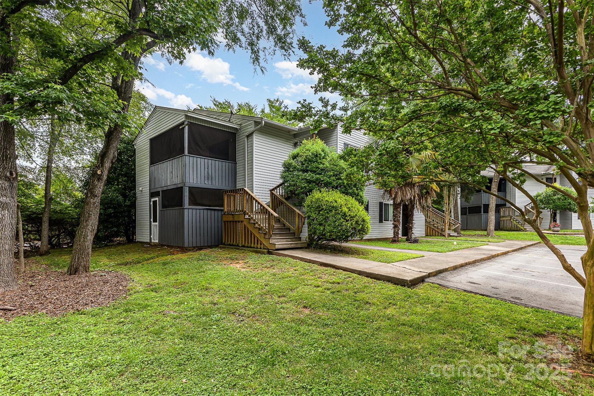 Hunters Chase - Residential