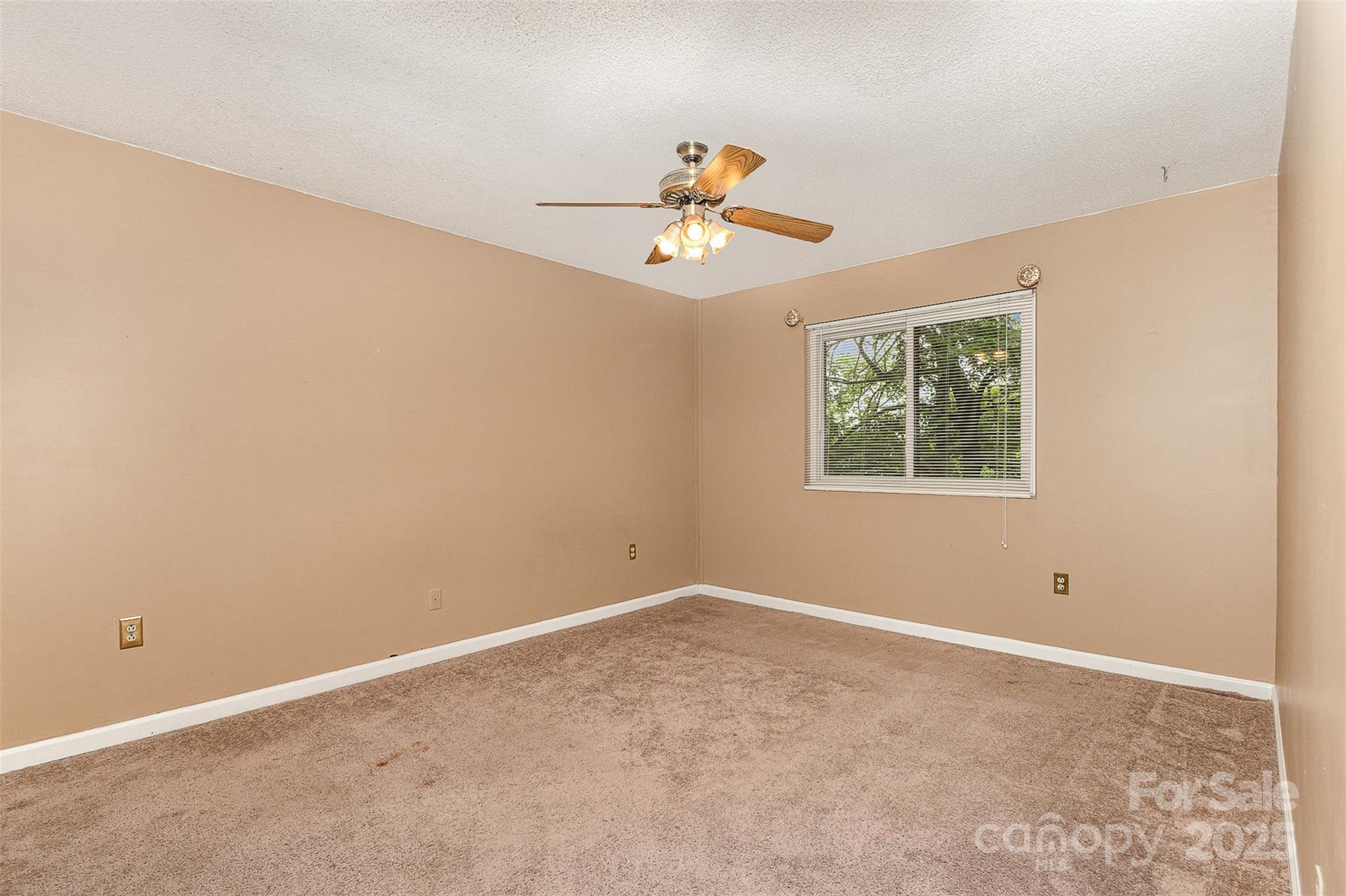 Hunters Chase - Residential