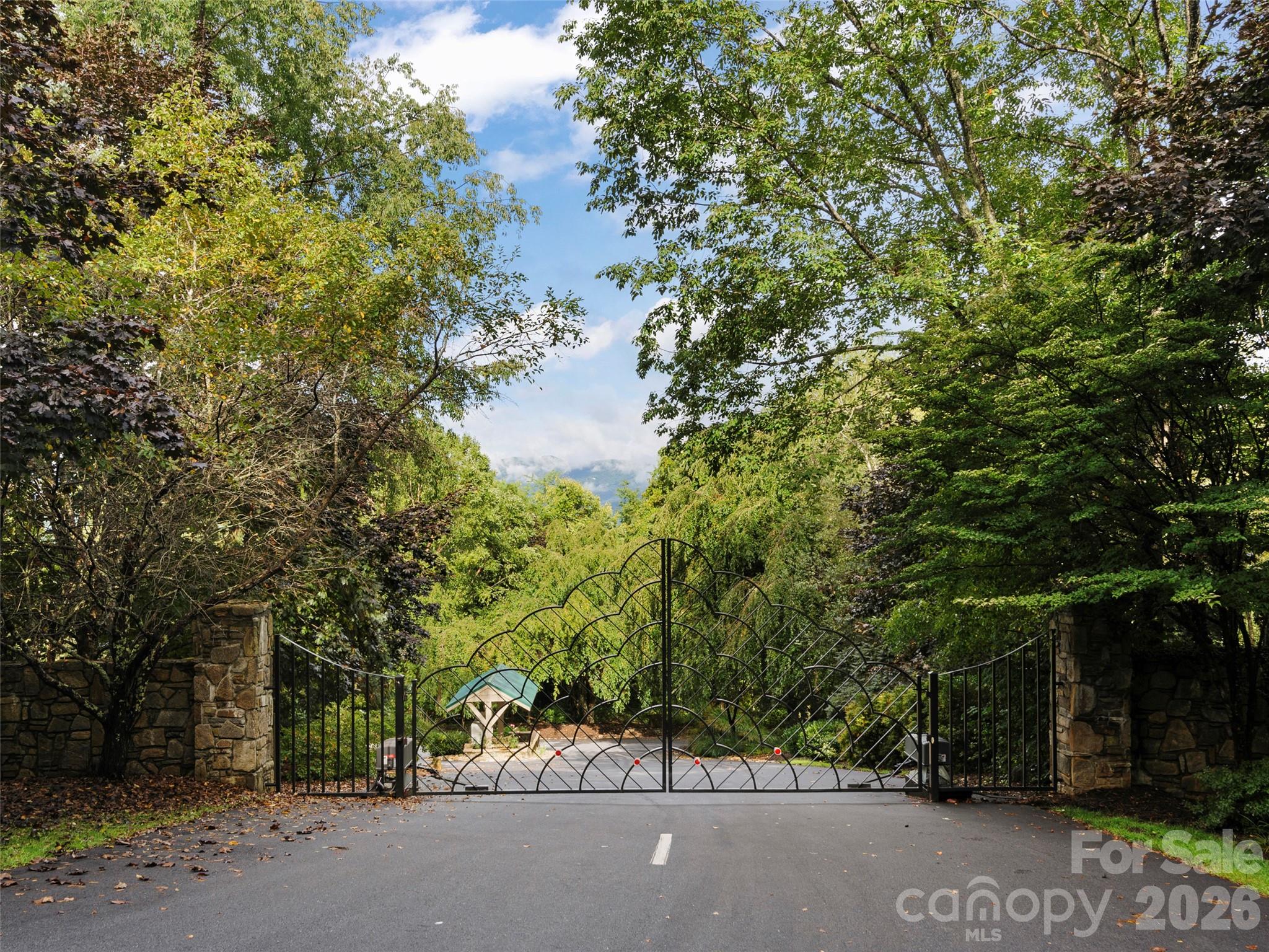 Crestview Pointe - Land