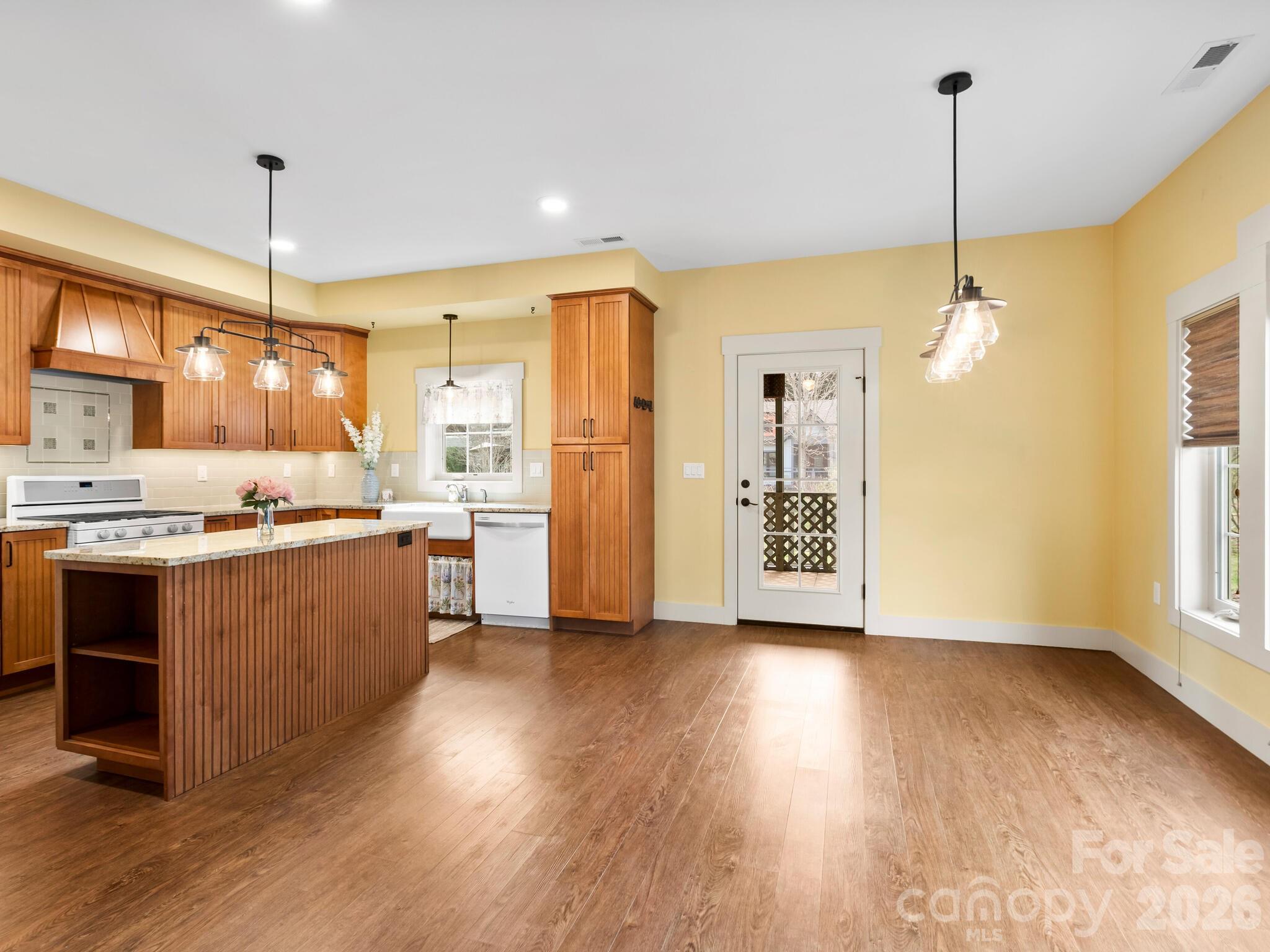 The Villages At Crest Mountain - Residential