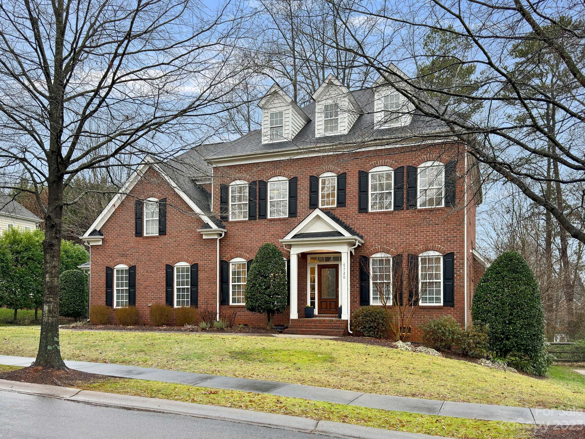 Macaulay - Residential