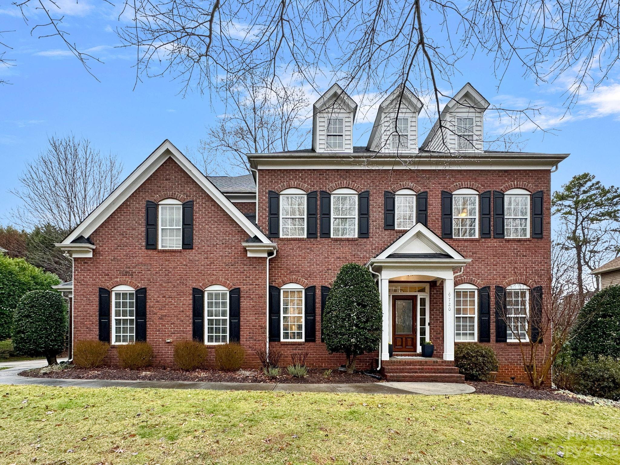 Macaulay - Residential