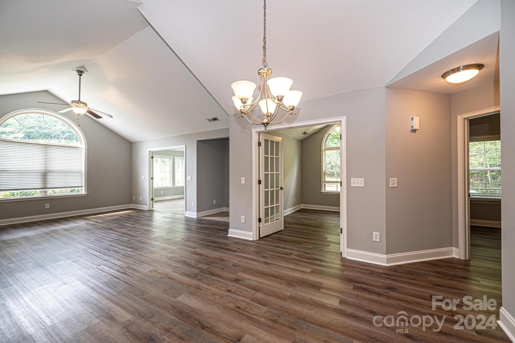 Wynnshire Ridge - Residential