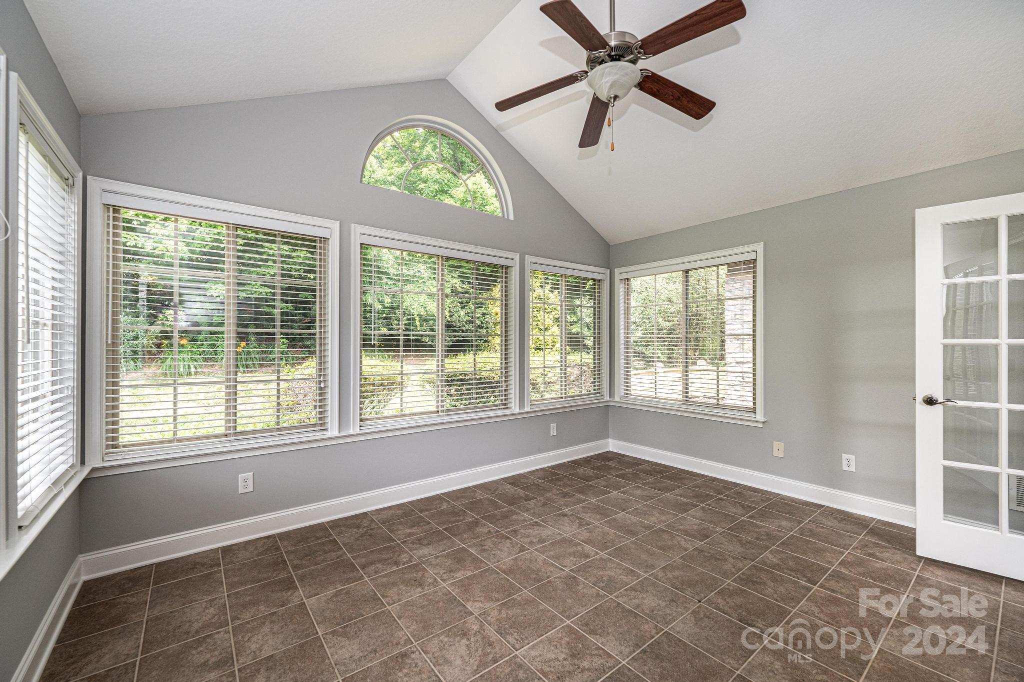 Wynnshire Ridge - Residential