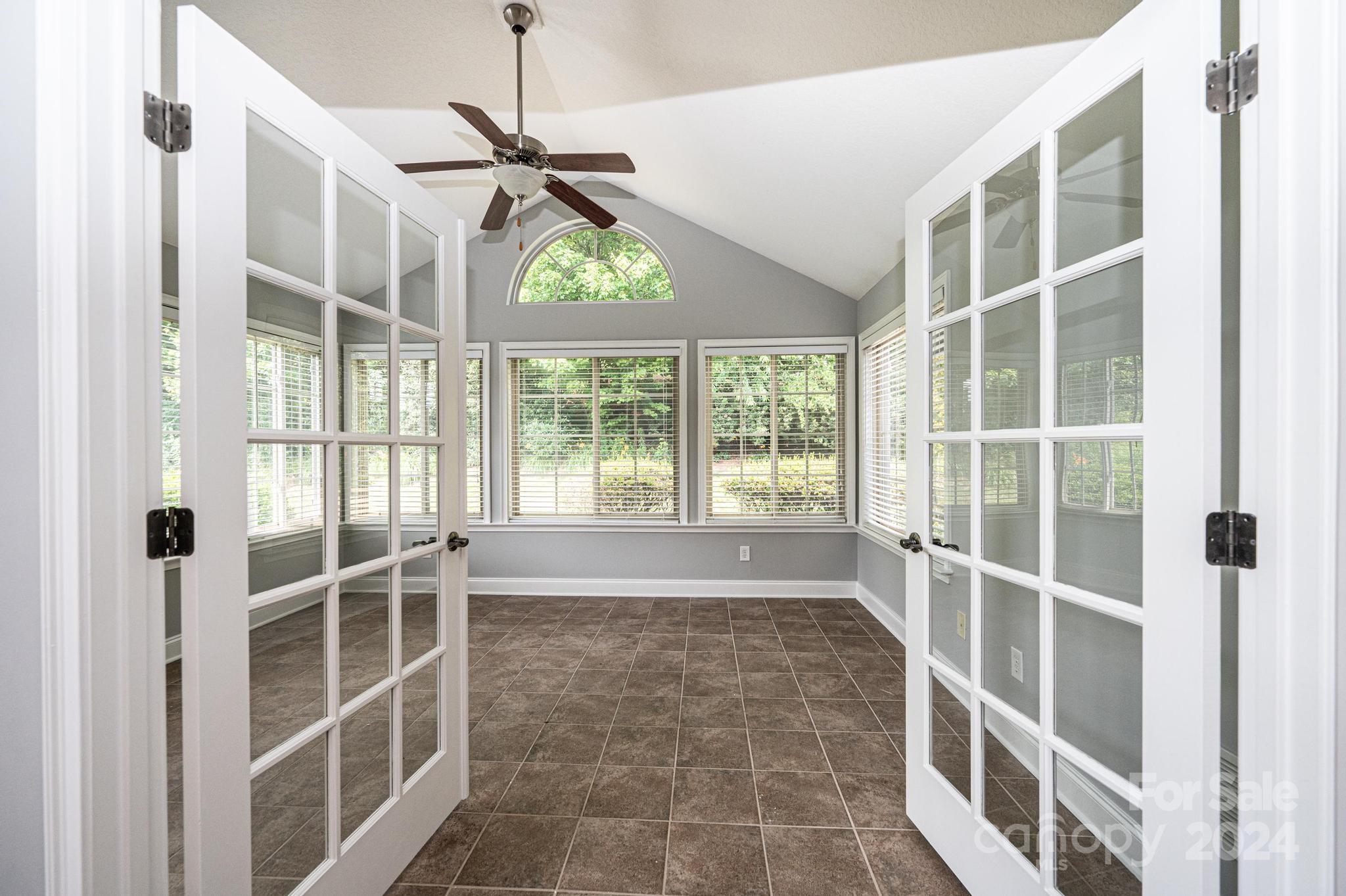 Wynnshire Ridge - Residential