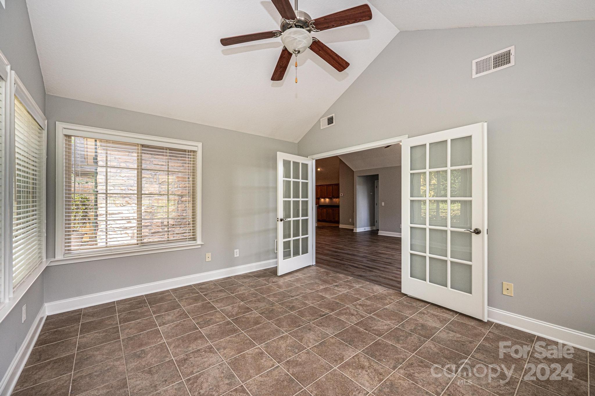 Wynnshire Ridge - Residential