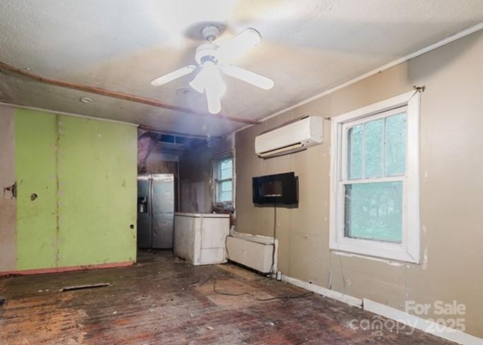 114 Shady Lane