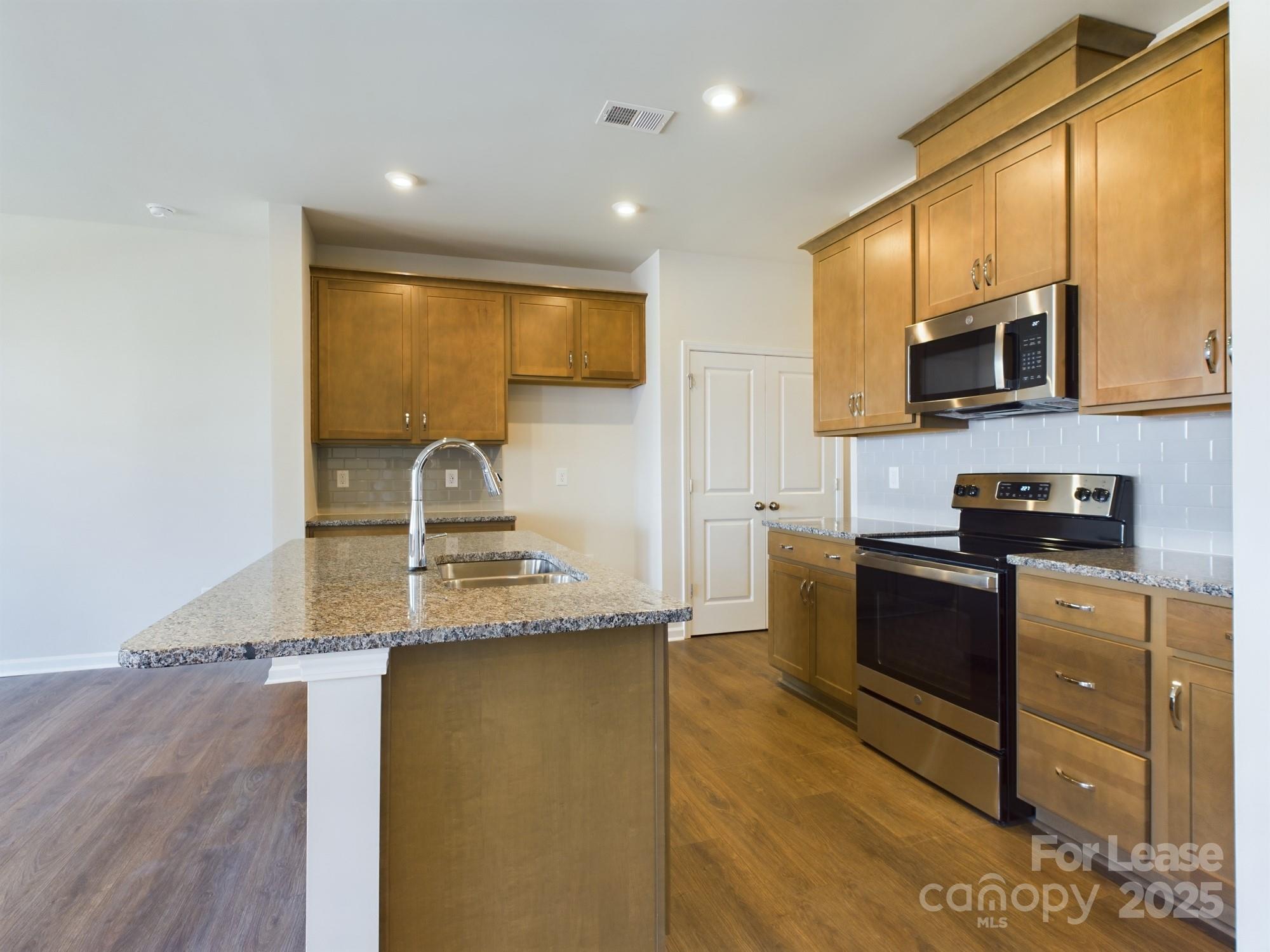 Trellis at The Commons - Residential Lease