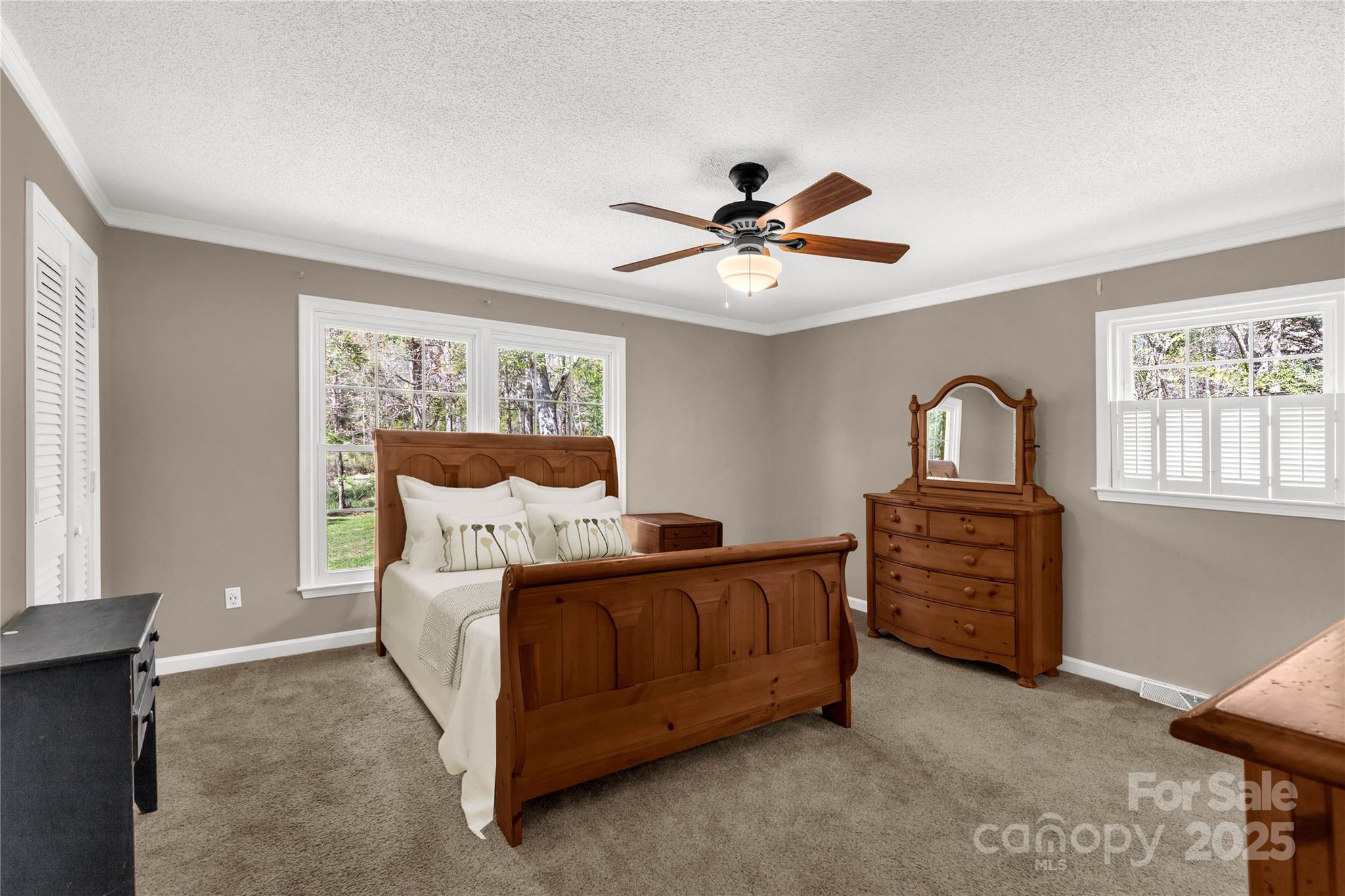 Twin Lakes - Residential