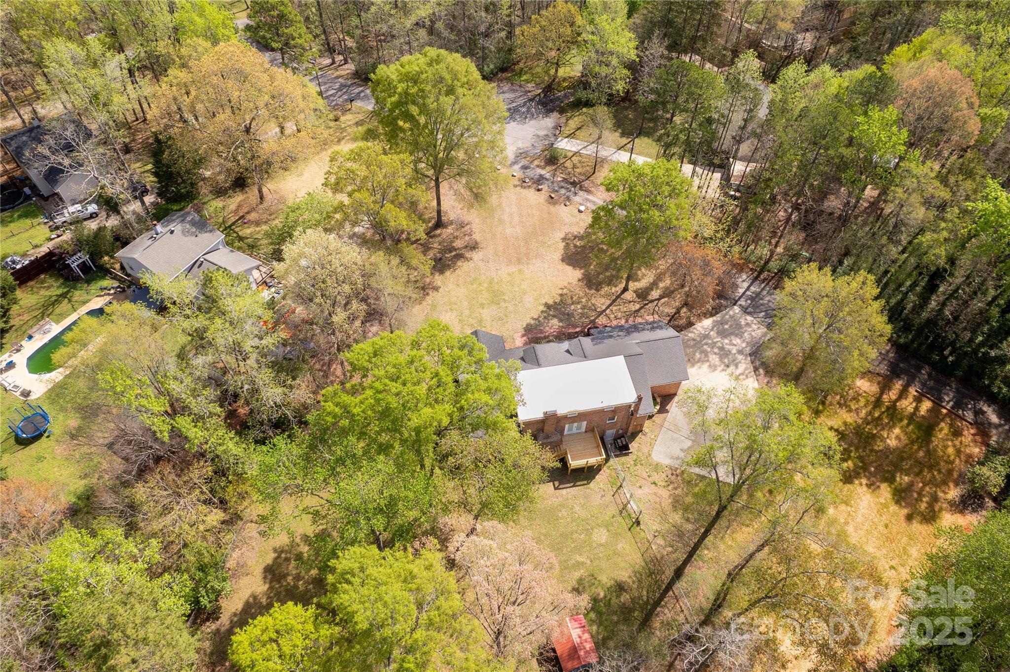 Twin Lakes - Residential