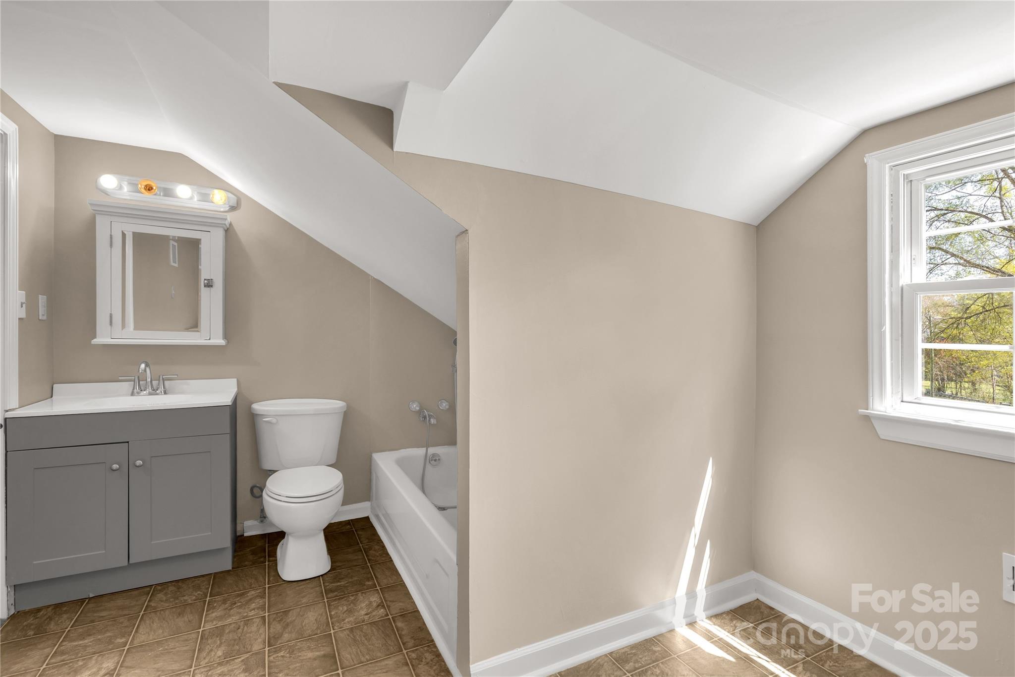 Twin Lakes - Residential