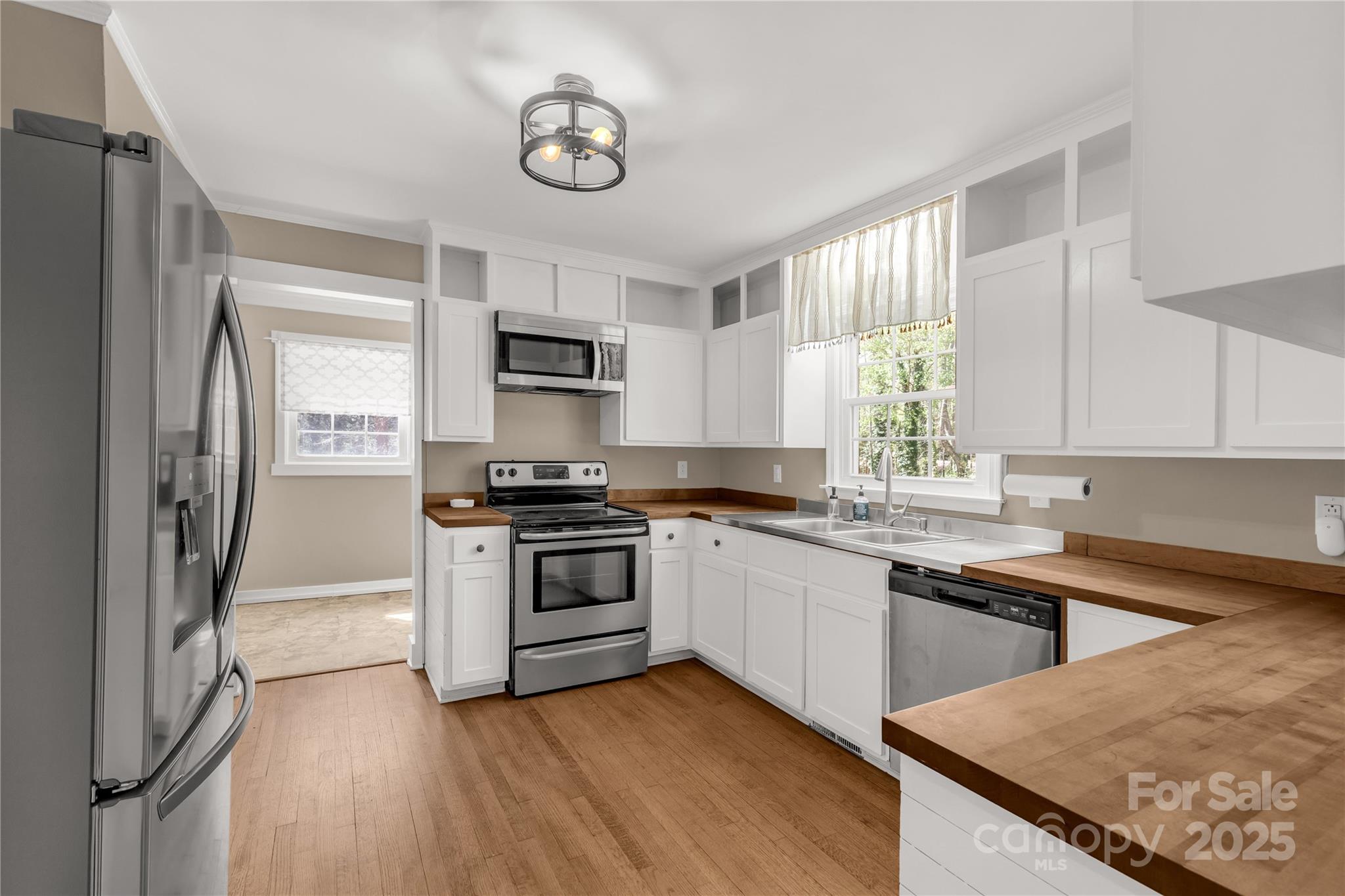 Twin Lakes - Residential