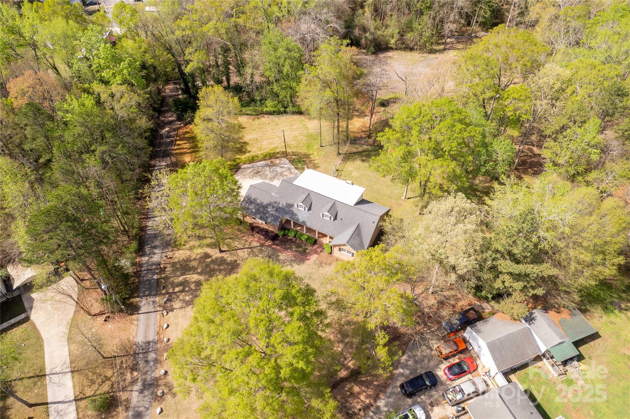 Twin Lakes - Residential