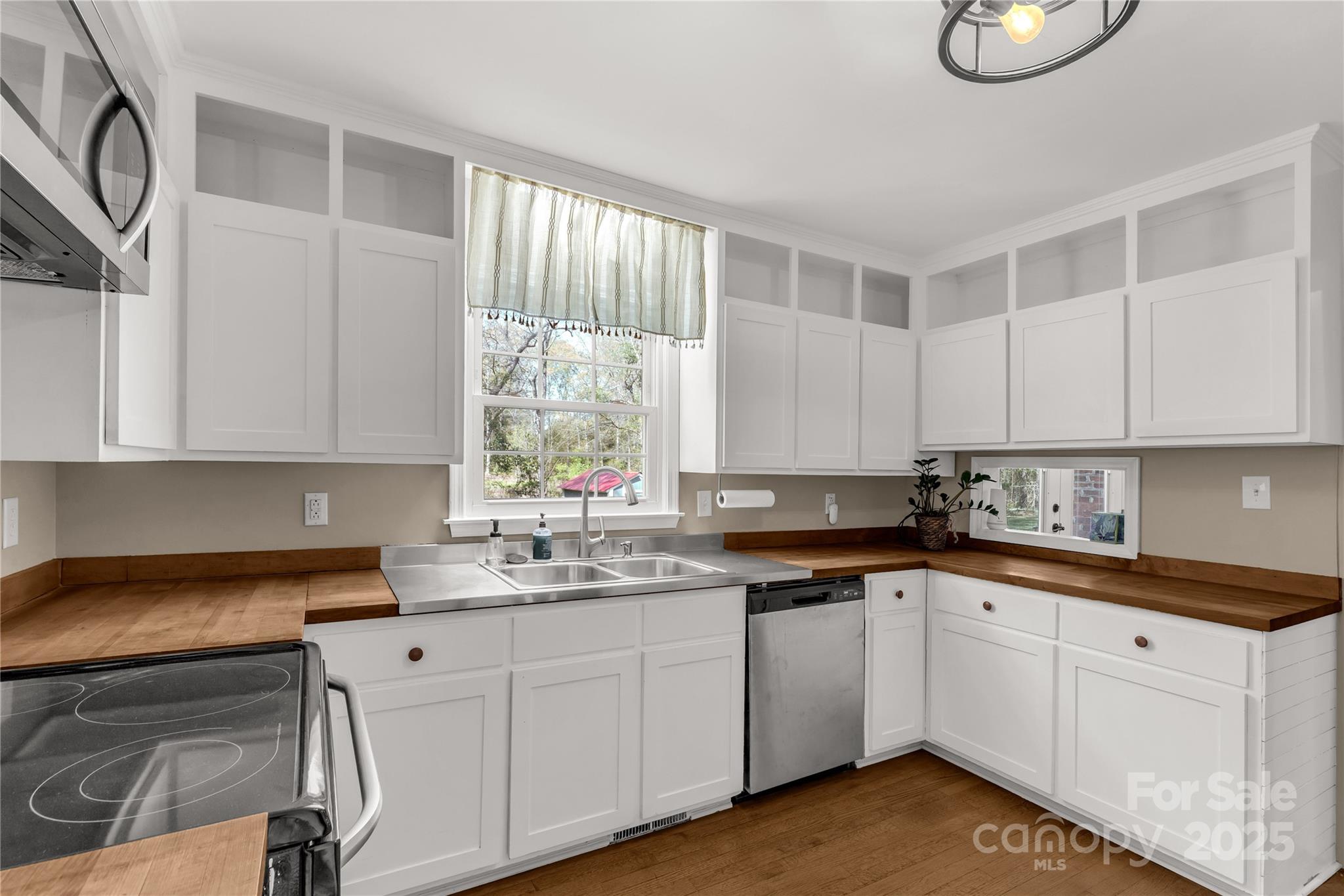 Twin Lakes - Residential